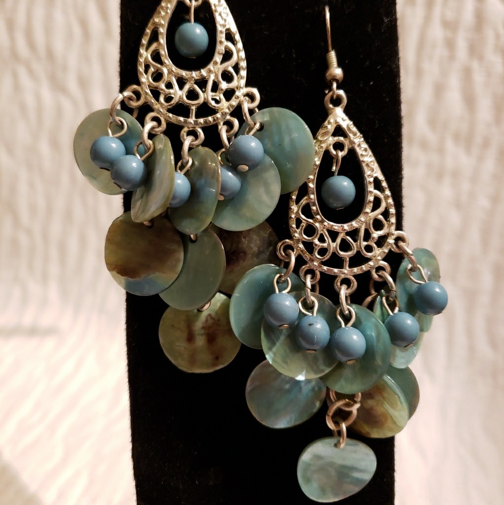 Earings - Picture 4 of 4